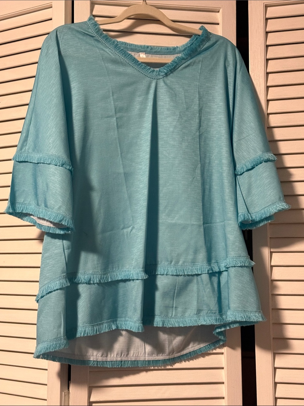NWOT Women's Aqua Tiered Fringe V-Neck Tunic
